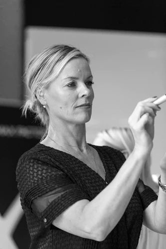 How She Carries On with Caroline Barnes - 35 Thousand